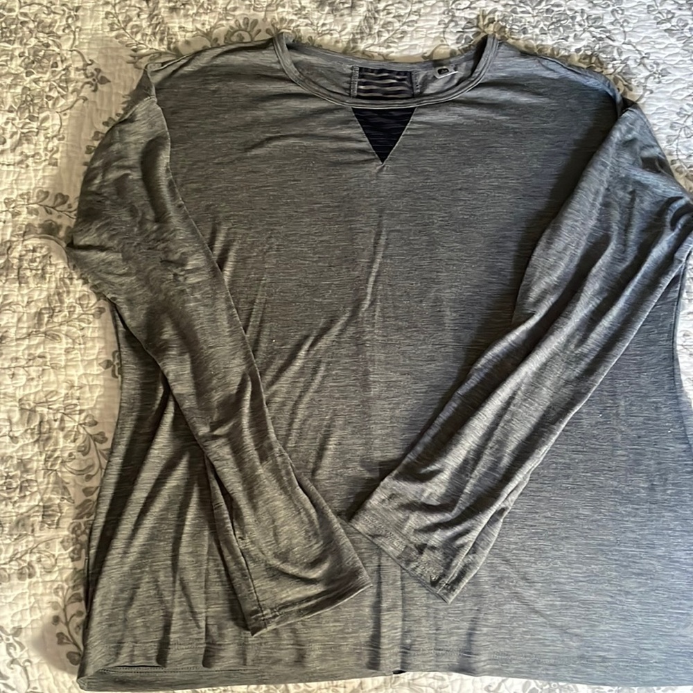 Fabletics top